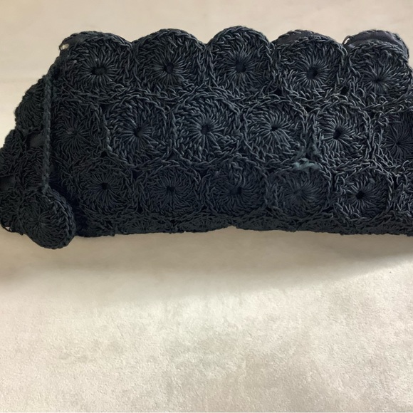 Vintage Crochet Clutch Bag  Zipper closure, inside storage pouch, crochet bag. - Picture 11 of 15